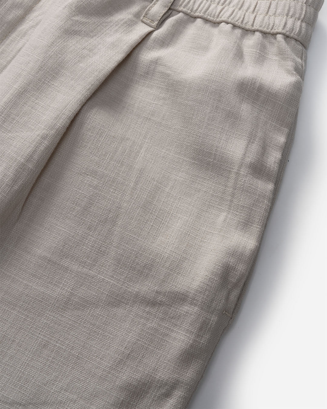 Relaxed-fit Pleated Short